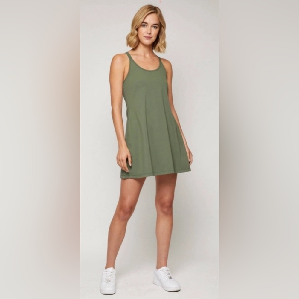 NWT! FOURLAPS Vitality Dress